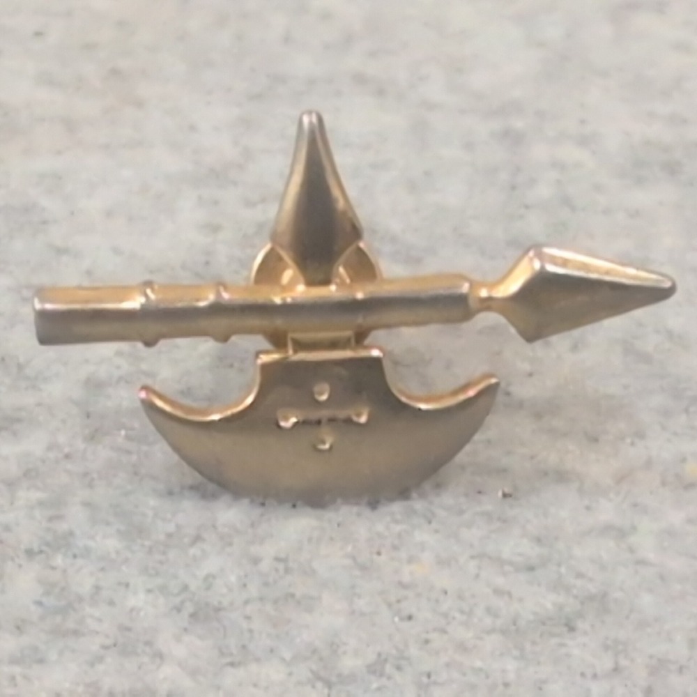 Hickok Mfg Co‎ Usa Gold Tone Halberd Axe Spear Cufflinks